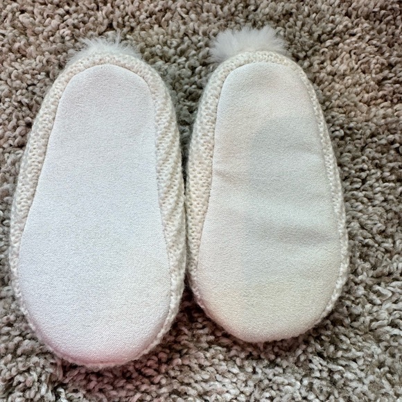 Baby girls White Bunny slippers shoes house slippers size 0-6 months - Picture 5 of 5